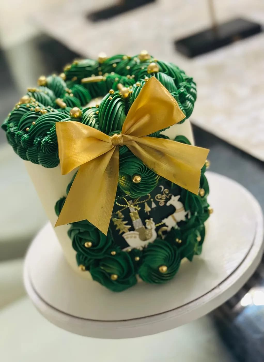 Emerald and Gold Bow